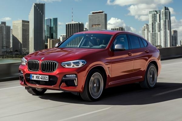 BMW pasidalino detalėmis apie atnaujiną X4 modelį