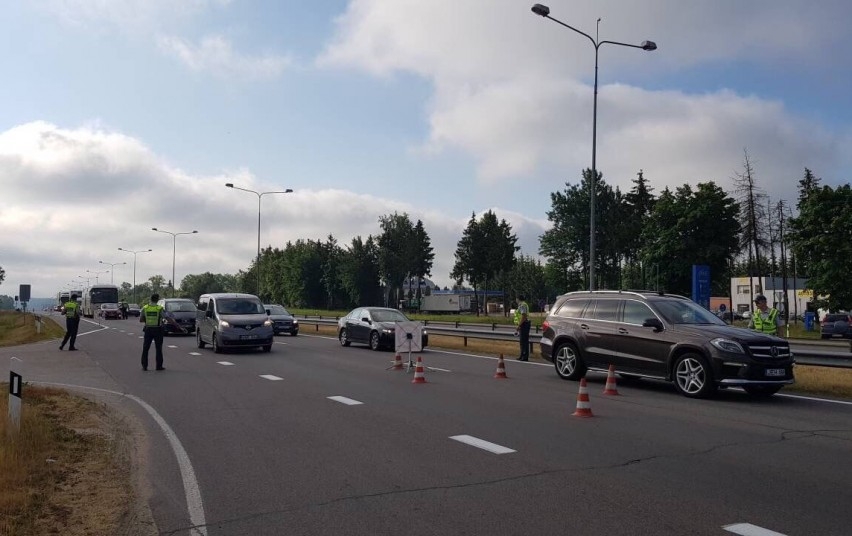 Rytiniame reide Vilniuje užfiksuoti neblaivūs vairuotojai ir bandymas papirkti policijos pareigūnus