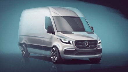 „Mercedes-Benz“ pristatė naujos kartos autobusą „Sprinter“
